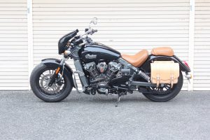スカウト（SCOUT）　ビキニカウルキット取り付け