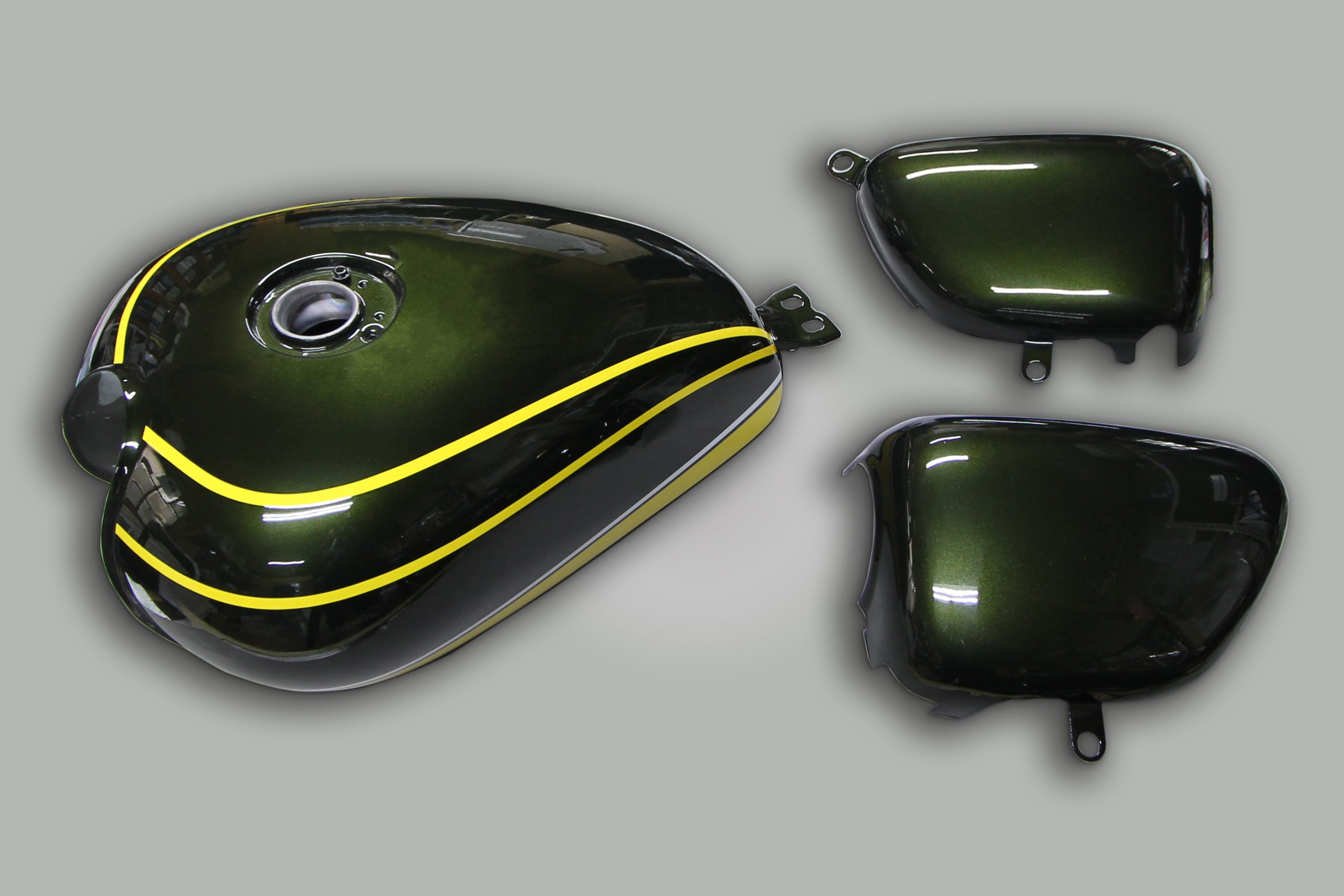 カワサキ W800 フューエルタンク カワサキ w800 純正 ガソリンタンク 美品 サビなし カワサキ W800