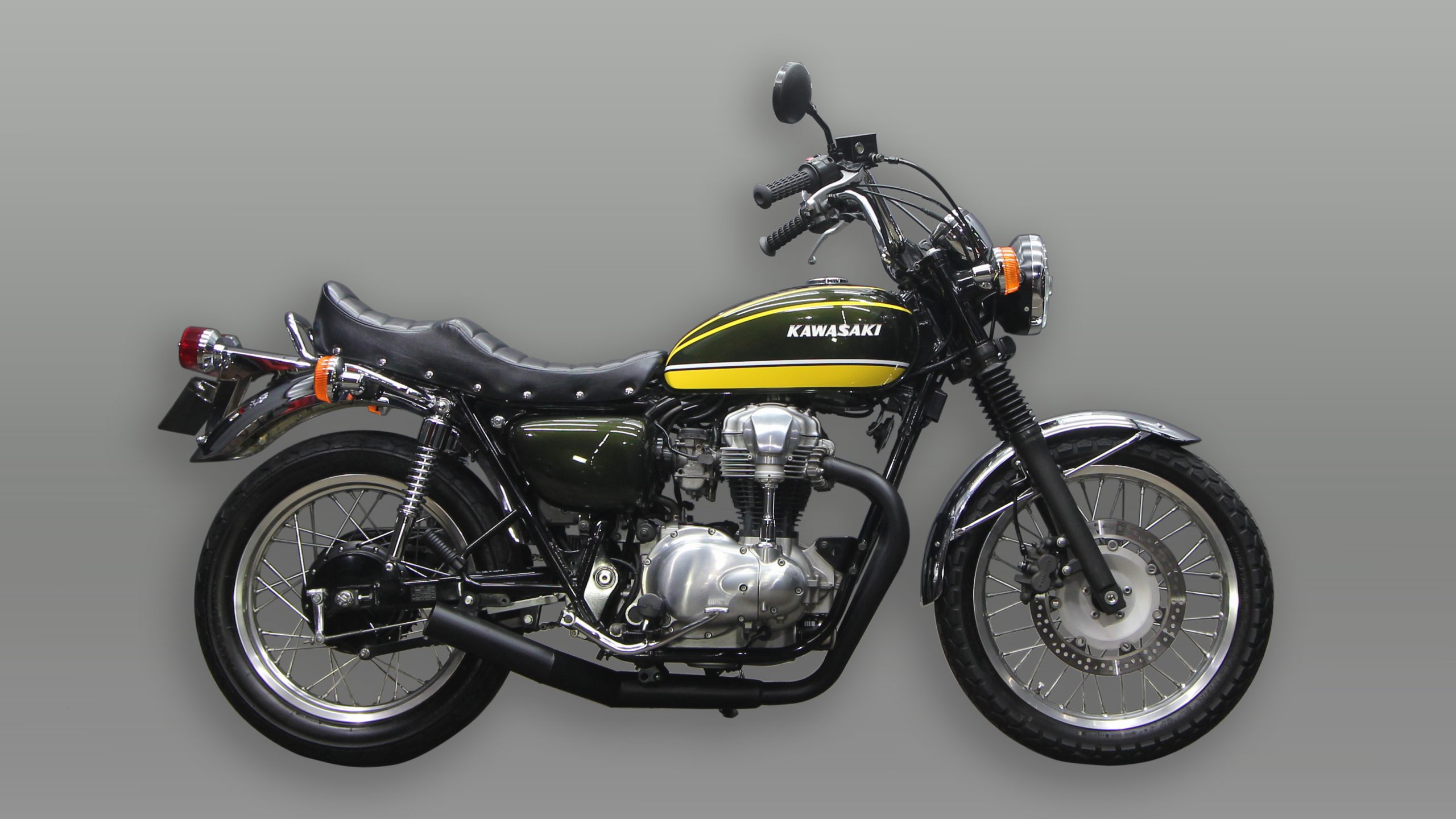 W400&frasl;W650&frasl;W800用テールランプブラケット | ギャングパーツeショップ